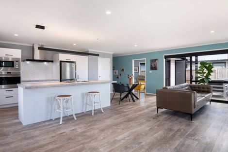 Photo of property in 202 Te Okuroa Drive, Papamoa, 3118