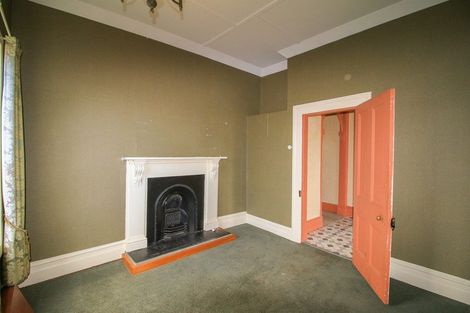 Photo of property in 236 Marine Parade, Bluff, 9814