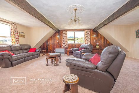 Photo of property in 10 Pioneer Grove, Silverstream, Upper Hutt, 5019