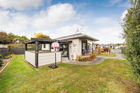 Photo of property in 15 Mountfort Grove, Feilding, 4702