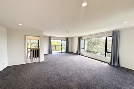 Photo of property in 15 Mcdowell Crescent, Hillcrest, Auckland, 0627
