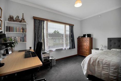 Photo of property in 69 Young Street, New Plymouth, 4310