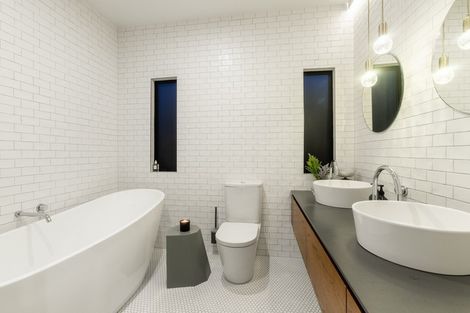 Photo of property in 55 Wainui Avenue, Point Chevalier, Auckland, 1022