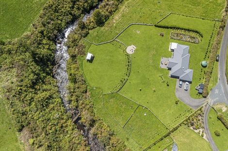 Photo of property in 210 Maude Road, Kaimiro, New Plymouth, 4371