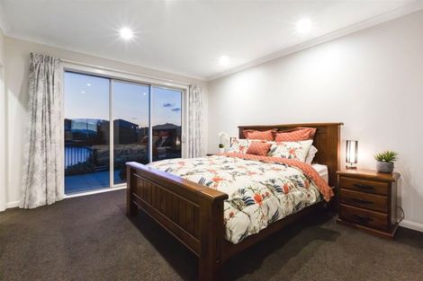 Photo of property in 15 Bridford Way, Paraparaumu, 5032