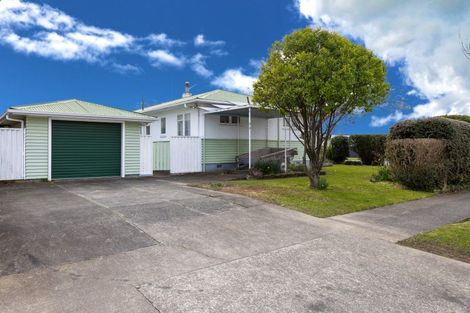 Photo of property in 3 Wycliffe Street, Onekawa, Napier, 4110