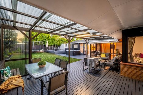 Photo of property in 5 Belmere Rise, Farm Cove, Auckland, 2012