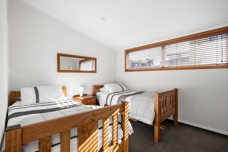 Photo of property in 185 Marine Parade, Mount Maunganui, 3116