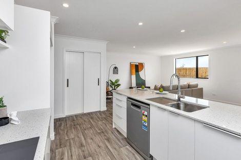 Photo of property in 55 Te Taniwha Road, One Tree Point, 0118