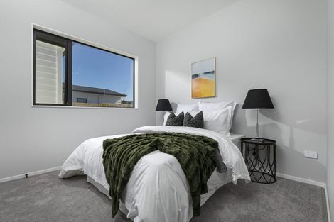 Photo of property in 47 Mcindoe Road, Kumeu, 0810