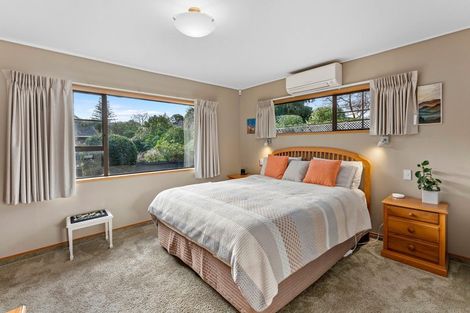 Photo of property in 11 Fleetwood Grove, Waikanae, 5036