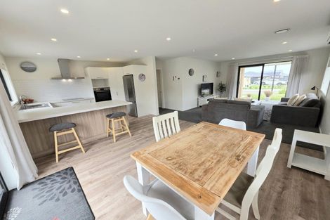 Photo of property in 13 Royal Oak Crescent, Holmes Hill, Oamaru, 9401