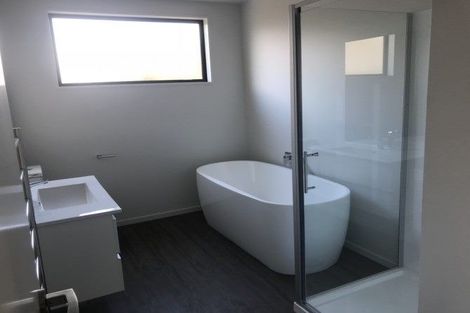 Photo of property in 35 Glen Dene Crescent, Wanaka, 9305