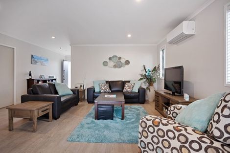 Photo of property in 106a Beverley Terrace, Whangamata, 3620