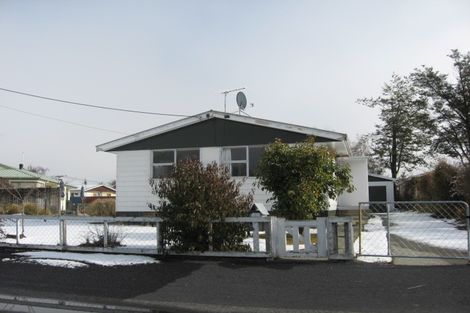 Photo of property in 30 Jollie Road, Twizel, 7901