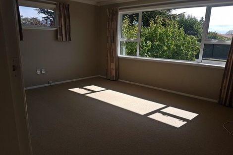 Photo of property in 23 Edwards Place, Terrace End, Palmerston North, 4410