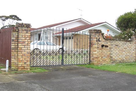 Photo of property in 14 Chipping Dale, Mangere Bridge, Auckland, 2022