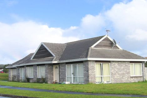 Photo of property in 5 Shenton Place, Burswood, Auckland, 2013