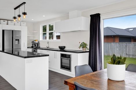 Photo of property in 40 Mahoe Street, Inglewood, 4330