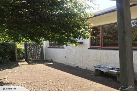 Photo of property in 32 Birdwood Avenue, Moturoa, New Plymouth, 4310