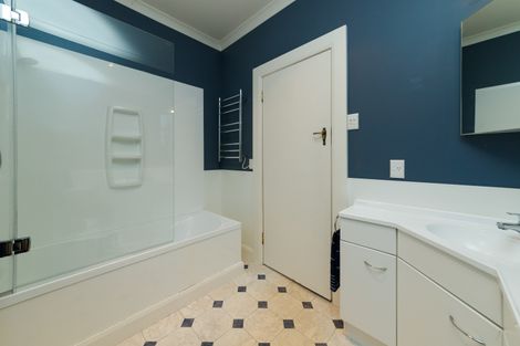 Photo of property in 21 Phoenix Avenue, Hokowhitu, Palmerston North, 4410