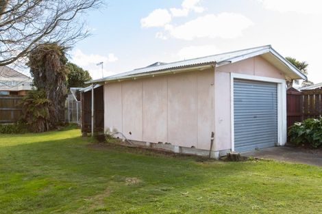 Photo of property in 10 Allardice Street, Dannevirke, 4930