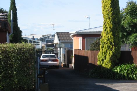 Photo of property in 2/44 Plunket Avenue, Papatoetoe, Auckland, 2104