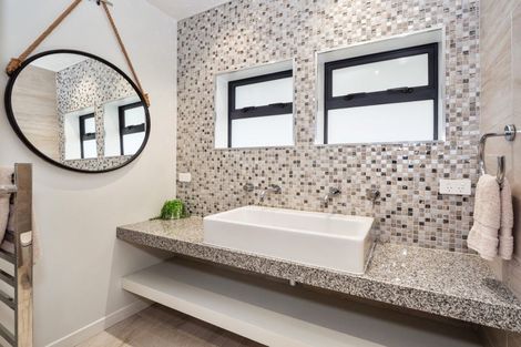 Photo of property in 157 Marine Parade, Mount Maunganui, 3116