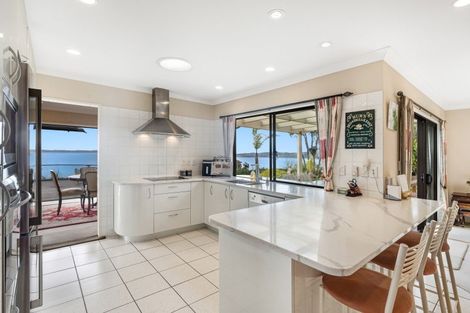 Photo of property in 26 Stevenson Way, Cockle Bay, Auckland, 2014