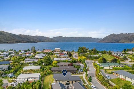 Photo of property in 5 Sarges Way, Lake Hawea, Wanaka, 9382