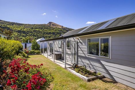 Photo of property in 75 Centennial Avenue, Arrowtown, 9302