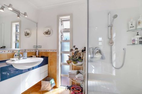 Photo of property in 2 Vaucluse Drive, Nukuhau, Taupo, 3330