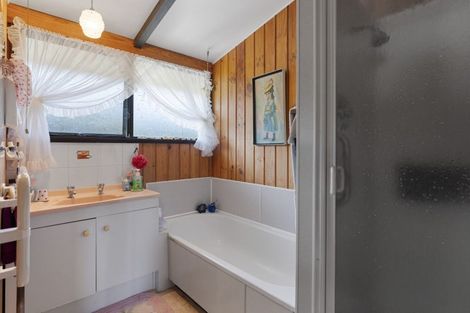 Photo of property in 2/48 Harvey Street, Waipahihi, Taupo, 3330