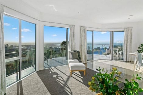 Photo of property in 19 Luxton Place, Mount Pleasant, Christchurch, 8081