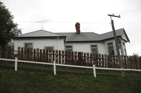 Photo of property in 132 Pine Hill Road, Dalmore, Dunedin, 9010