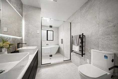 Photo of property in 6 Pukeko Road, Hobsonville, 0616