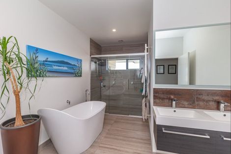 Photo of property in 947 Koputaroa Road, Koputaroa, Levin, 5575