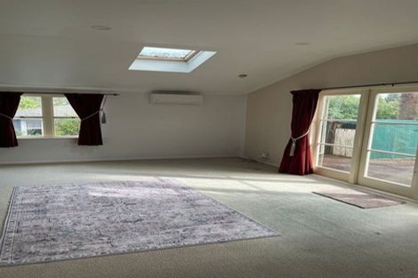 Photo of property in 18 Triangle Road, Massey, Auckland, 0614