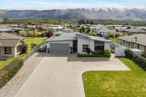 Photo of property in 15 De Bettencor Place, Mount Pisa, Cromwell, 9383