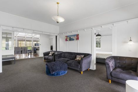 Photo of property in 18 Penton Road, Stanmore Bay, Whangaparaoa, 0932