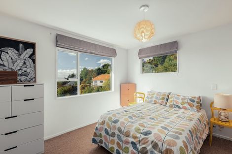 Photo of property in 16 Osmond Lane, Mount Pleasant, Christchurch, 8081