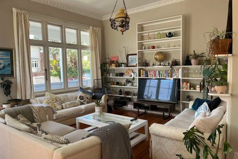 Photo of property in 336 The Terrace, Te Aro, Wellington, 6011