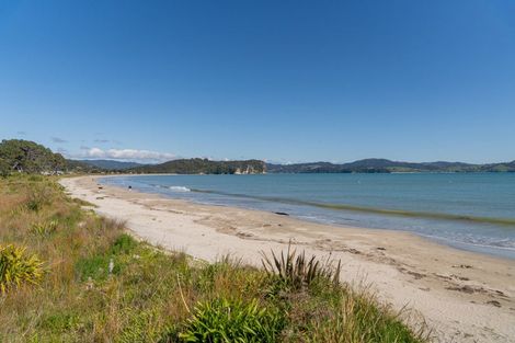 Photo of property in 14 Endeavour Place, Cooks Beach, Whitianga, 3591