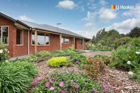 Photo of property in 16 Woodside Road, Woodside, Outram, 9073