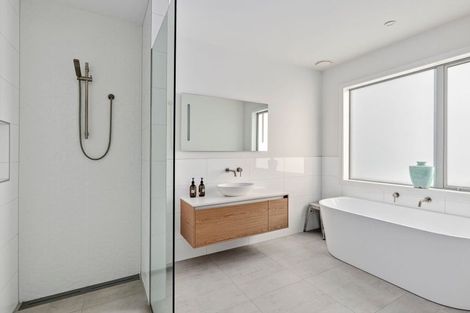 Photo of property in 5 Kotare Grove, Cambridge, 3434