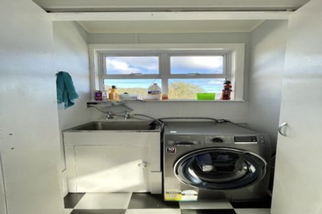 Photo of property in 27 Rimu Street, Naenae, Lower Hutt, 5011