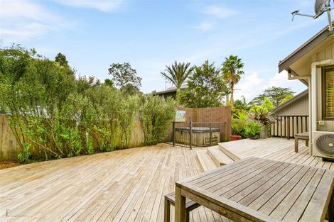 Photo of property in 24 Rimu Road, Oratia, Auckland, 0604