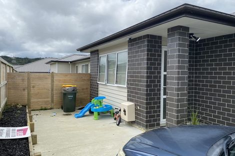 Photo of property in 11 Raymond Grace Avenue, Huapai, Kumeu, 0810