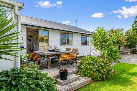 Photo of property in 5 South Road, Waipu, 0510