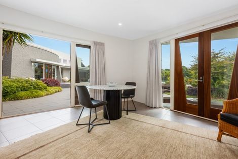 Photo of property in 10 Sunny Glen, Waikanae, 5036